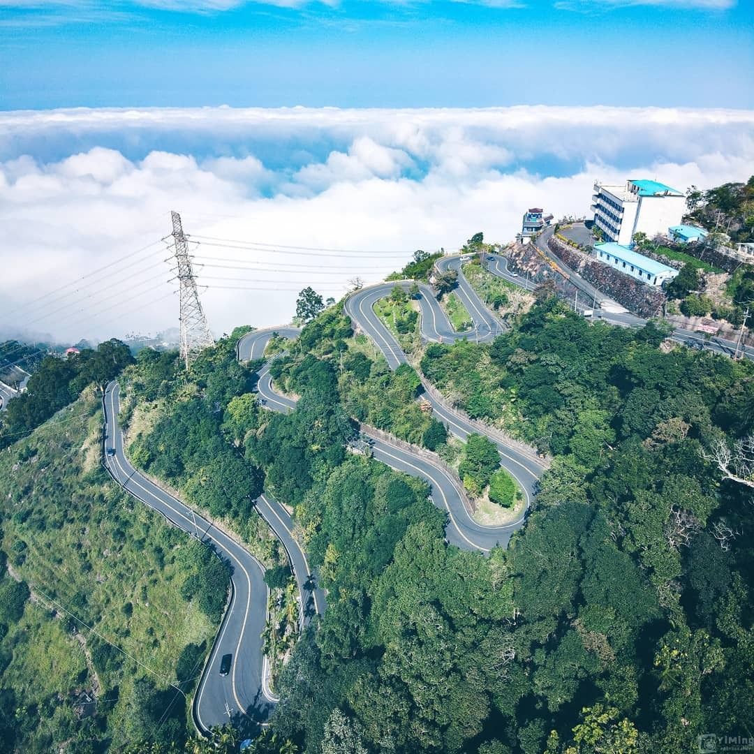 Zhangshuhu tea plantations, the Meishan 36 Hairpins, sunset over Chiayi city and the Chiayi tiles museum